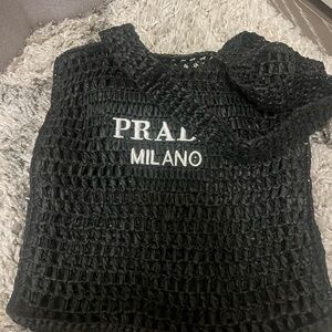 Black woven raffia beach bag